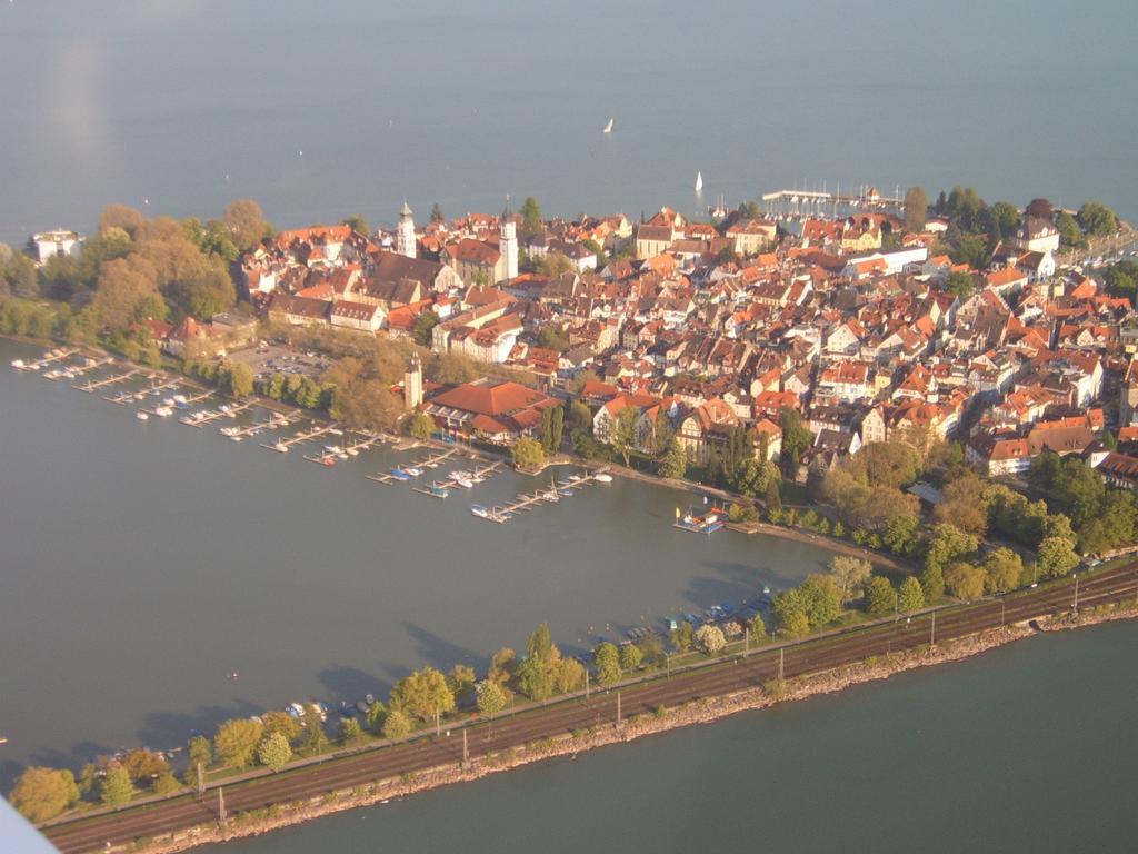 Haus Im Zitronengaessele Apartment Lindau  Bagian luar foto